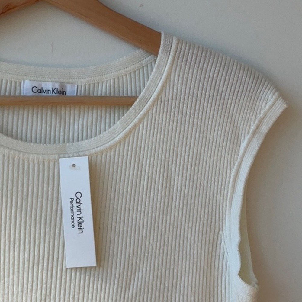 Calvin Klein Top - Picture 2 of 5